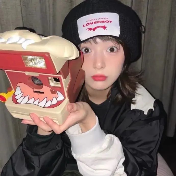 齐妙请微笑